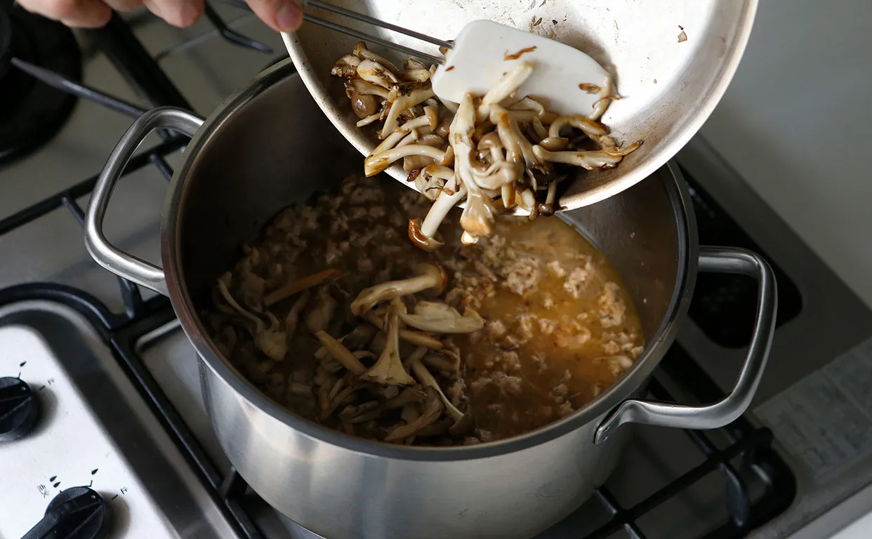 鶏サルシッチャのカチャトーラソース作り16