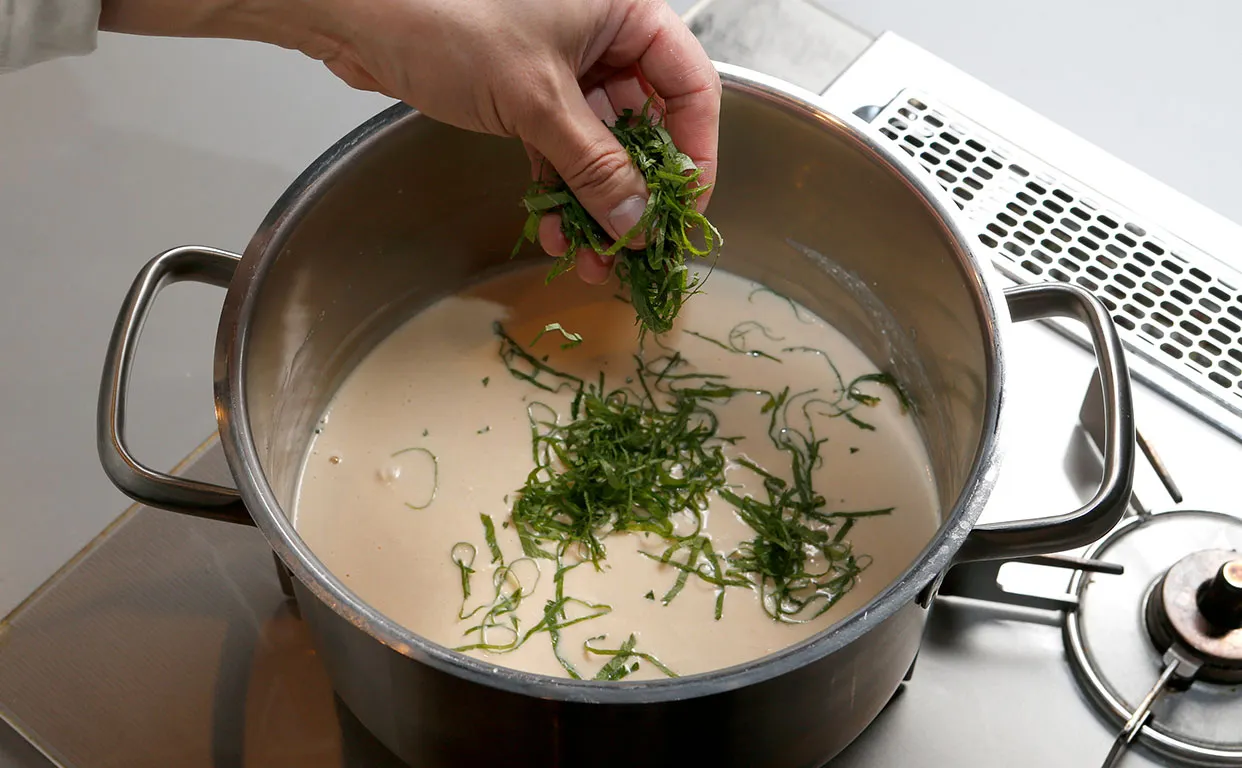 たらこと湯葉の豆乳ソース作り15