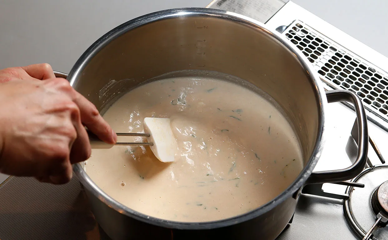 たらこと湯葉の豆乳ソース作り16